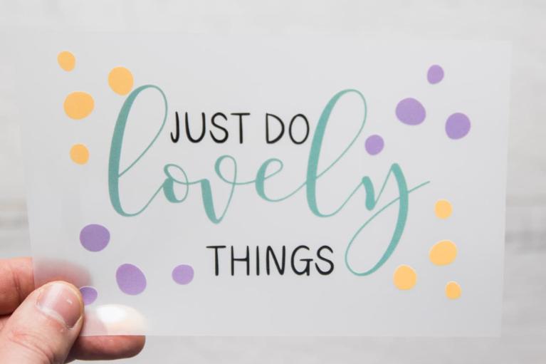 Designer iron-on \"Just do lovely things\" by Unikati – Bag Design (Item no. 9409)