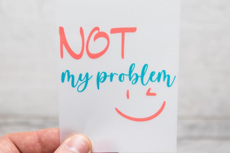 Designer iron-on \"NOT my problem\" by Unikati – Bag Design (Item no. 9412)
