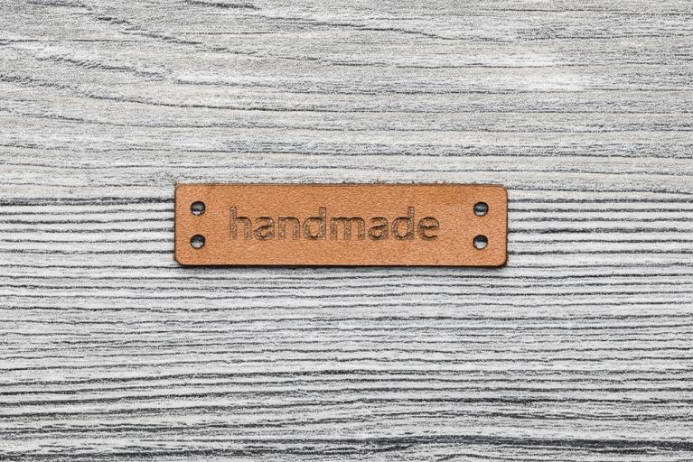 10 \"handmade\" natural leather labels (Item number 8002)